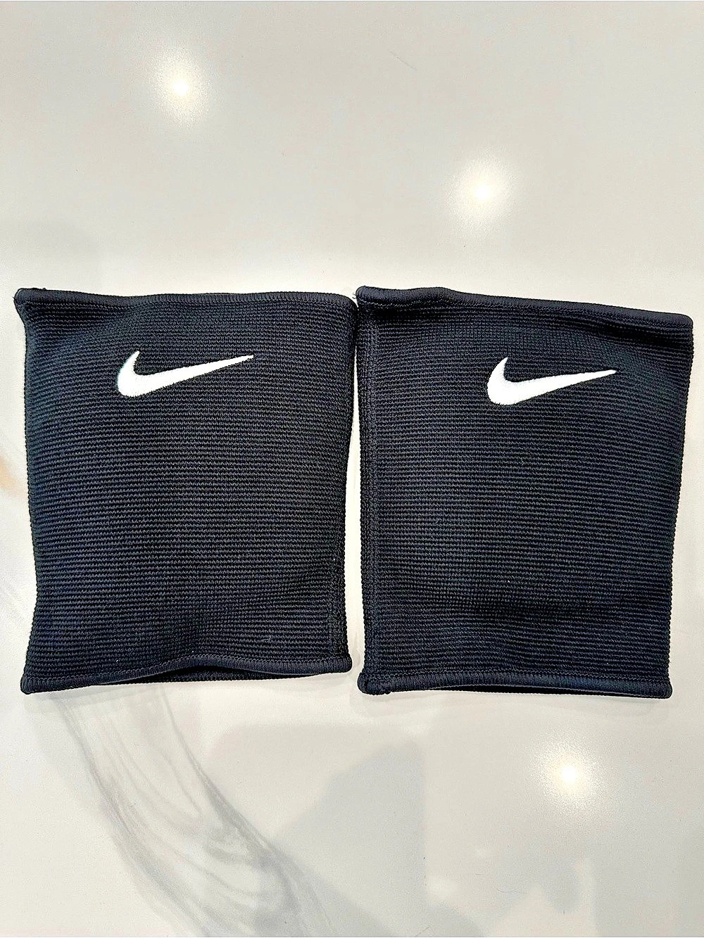 Nike Essential Knee Pads Black M/L NWT